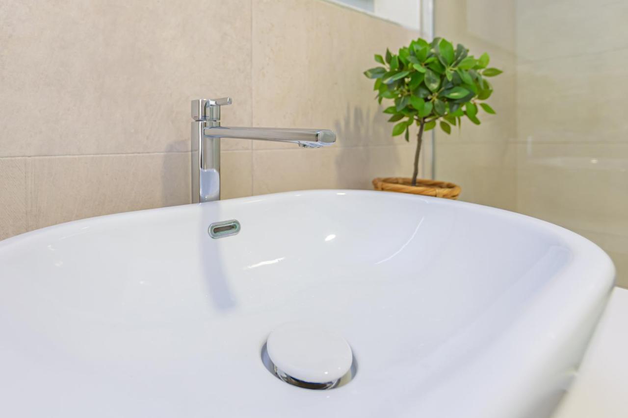 Appartement Ventura 2 - Centric & Pool - Simplytarifa Extérieur photo