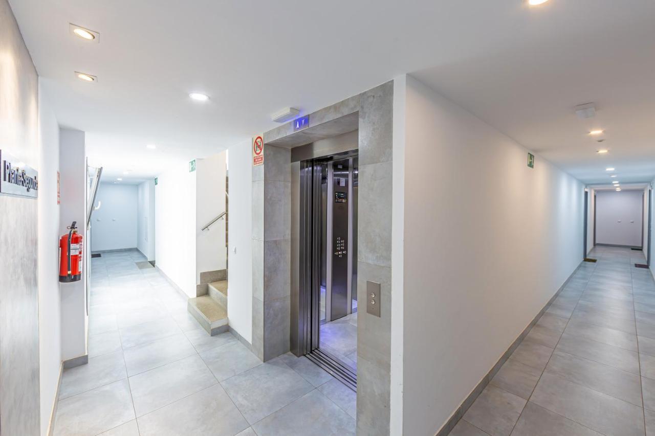 Appartement Ventura 2 - Centric & Pool - Simplytarifa Extérieur photo